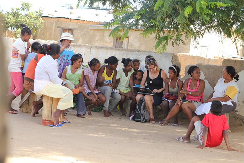 Engaging with women gemstone miners in Ilakaka, Madagascar’s sapphire hub (GIZ-DEFAT-funded project). Photo used with permission from L. Lawson.